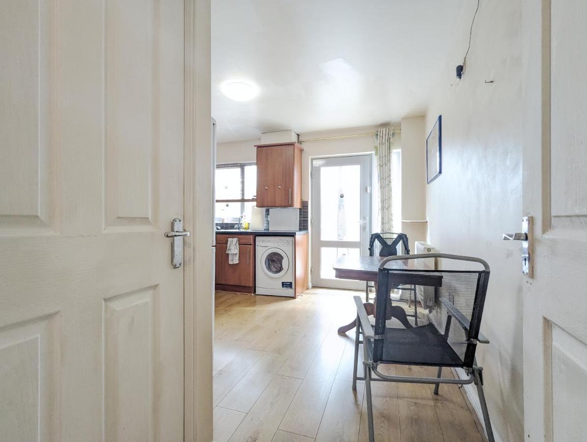 Guest Rooms Near City Centre & Dock Free Parking ليفربول المظهر الخارجي الصورة