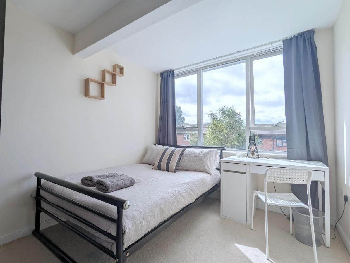 Guest Rooms Near City Centre & Dock Free Parking ليفربول المظهر الخارجي الصورة