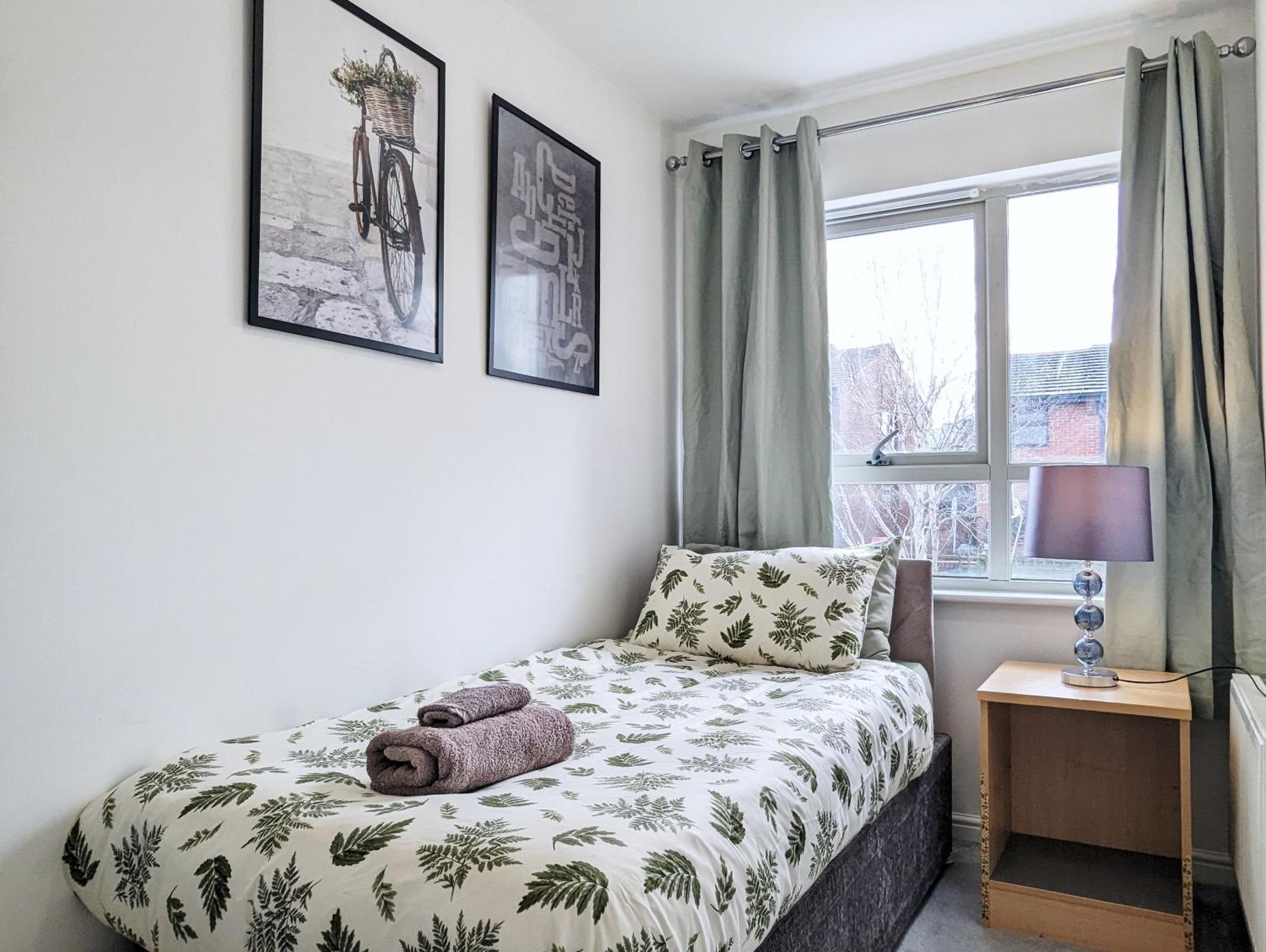 Guest Rooms Near City Centre & Dock Free Parking ليفربول المظهر الخارجي الصورة