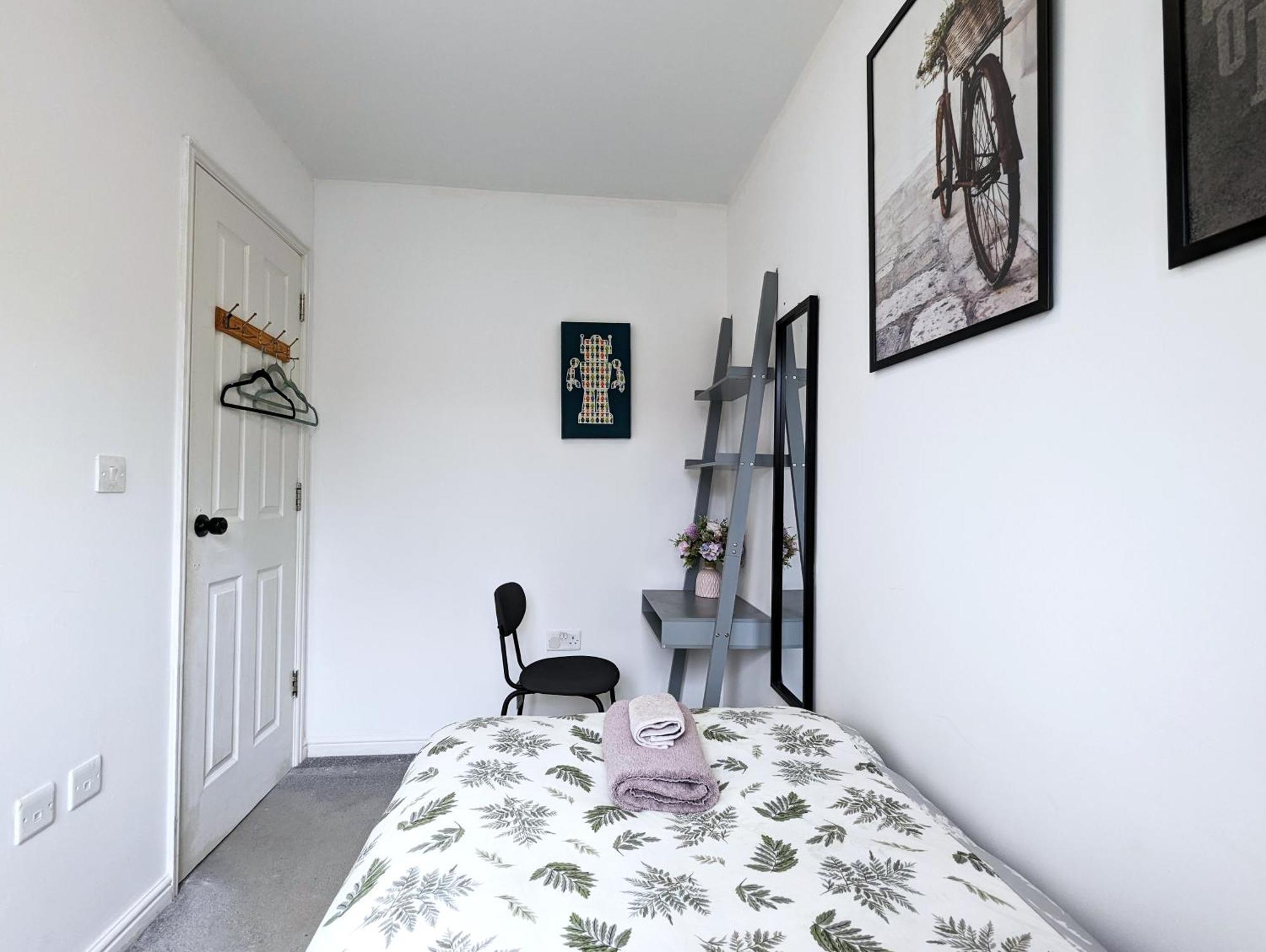 Guest Rooms Near City Centre & Dock Free Parking ليفربول المظهر الخارجي الصورة
